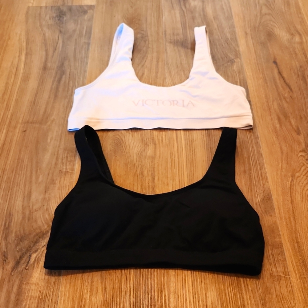 2 Victoria's Secret lounge bras